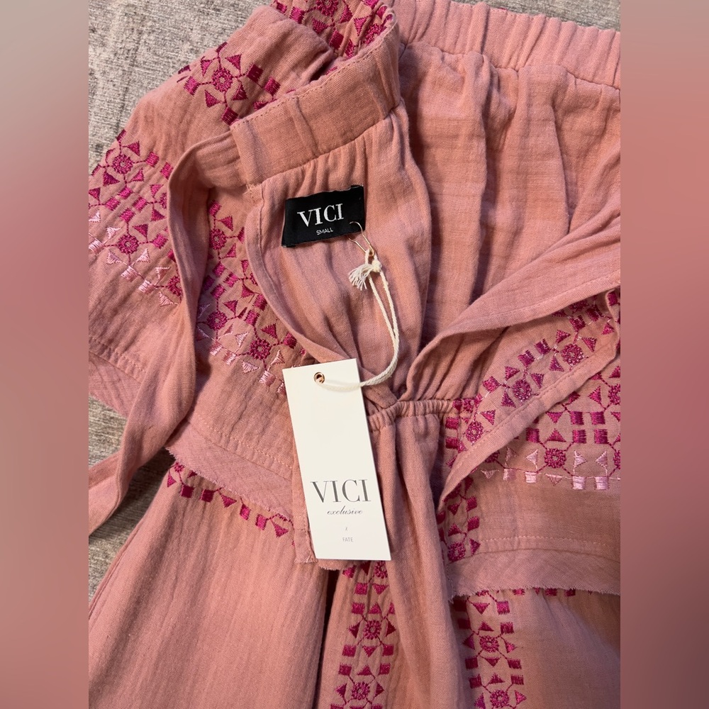 NWT Small Vici Exclusive X Fate Pink Strapless Midi Dress - Picture 3 of 7